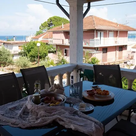 Veranda Petriti (Corfu)
